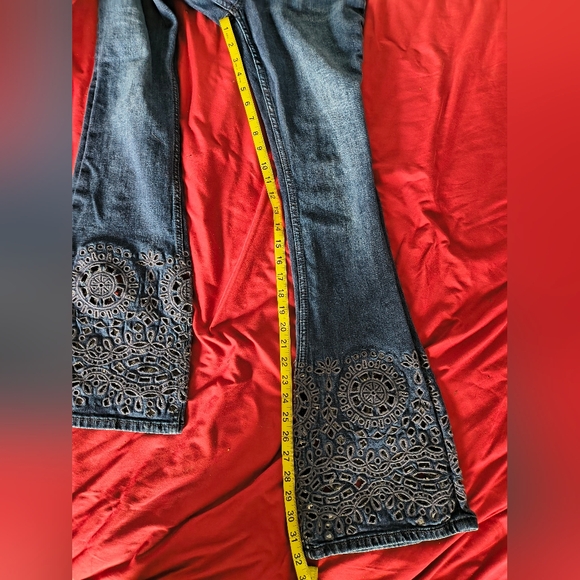 Shyanne Cut Work Flare Jeans - Picture 7 of 10